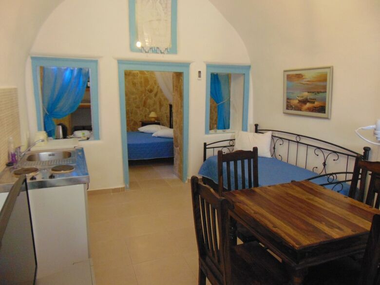 Hotel Angels Traditional Houses