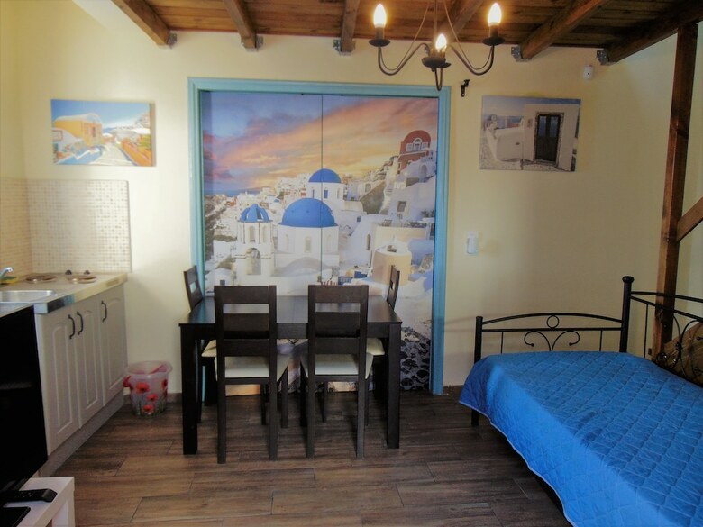 Hotel Angels Traditional Houses