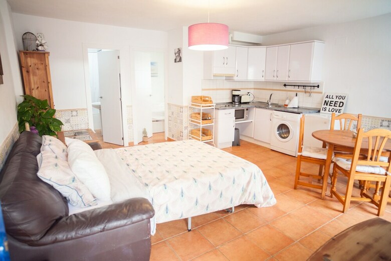 Apartamentos Beach House With Garden