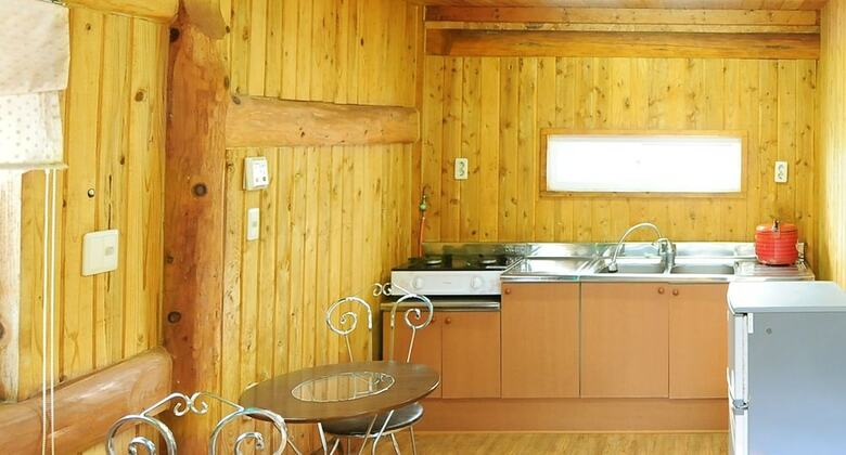 Jeju Log Pension