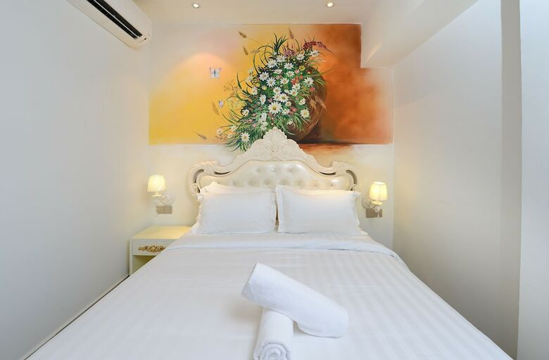 Hotel de Art Usj 21