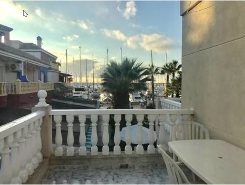 Apartamentos Marina Port