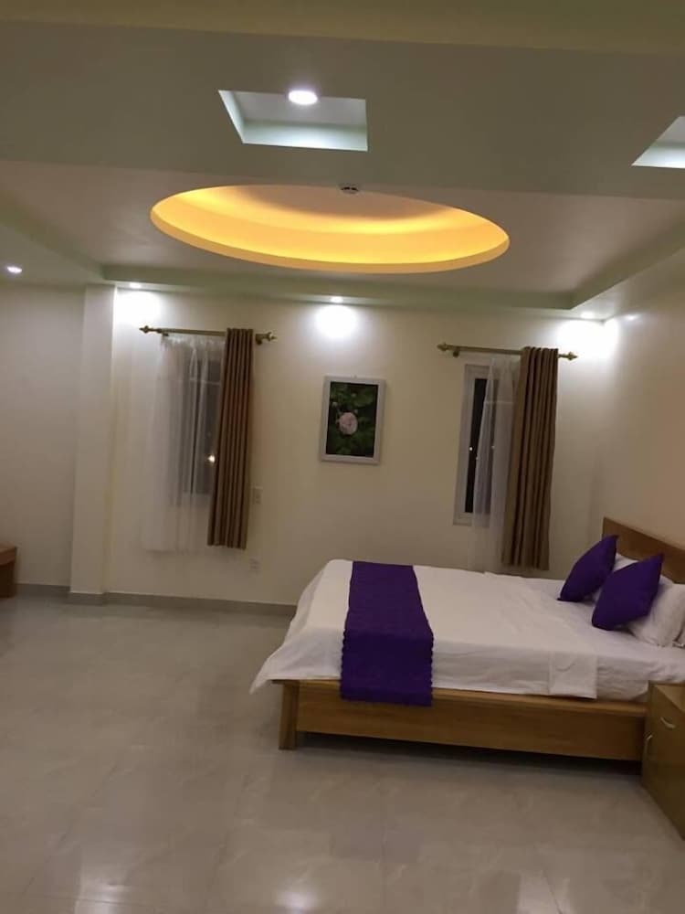Lavender Hotel