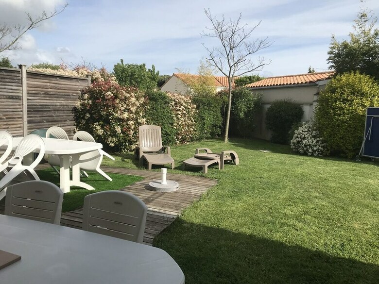 Villa Le Logis Du Maine Donne