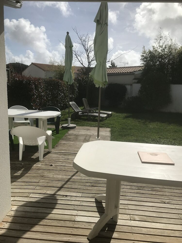 Villa Le Logis Du Maine Donne