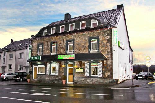 Hostal Hotel Schwan