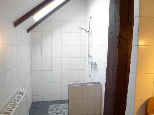 Osterwarfer Weg 1/grosse Wohnung
