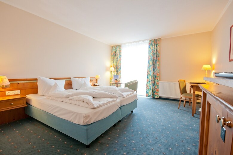 Parkhotel Altm�hltal