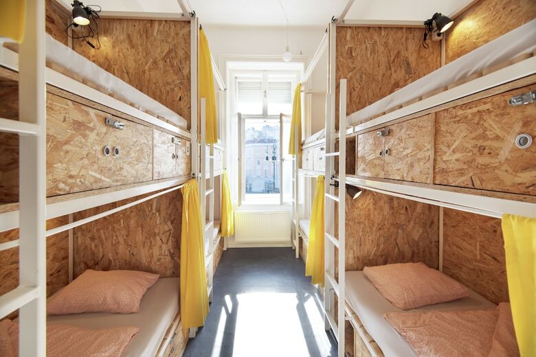 Hostal Avenue Hostel