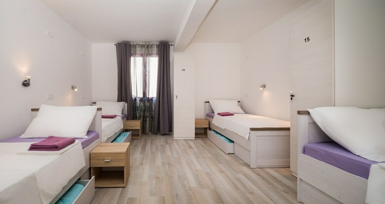 Hostal Hostel ?aki?