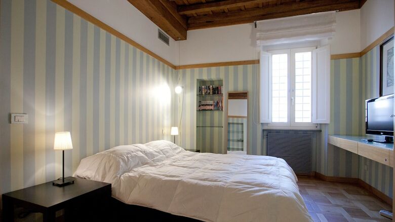 Apartamento Rental In Rome Pantheon Suite