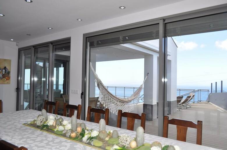 Villa S�o Louren�o By Mhm