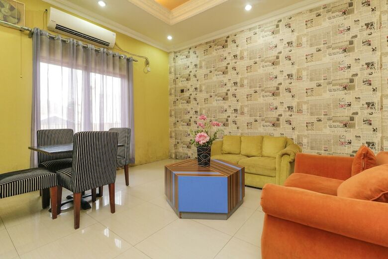 Hotel Reddoorz @ Jalan Mangkunegara