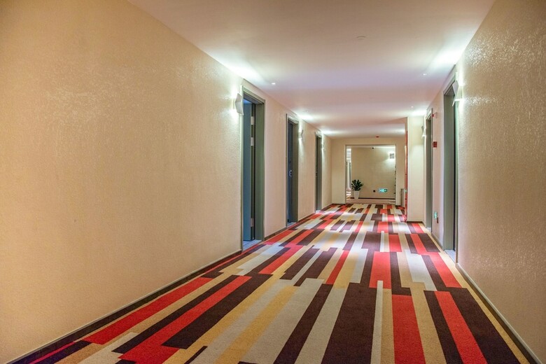 Hotel Ibis Xian Qinglong Temple