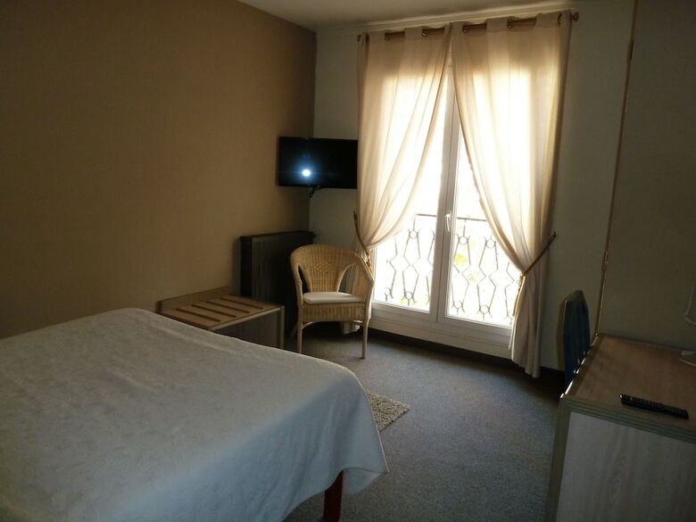 Hotel H�tel Restaurant Le Commerce