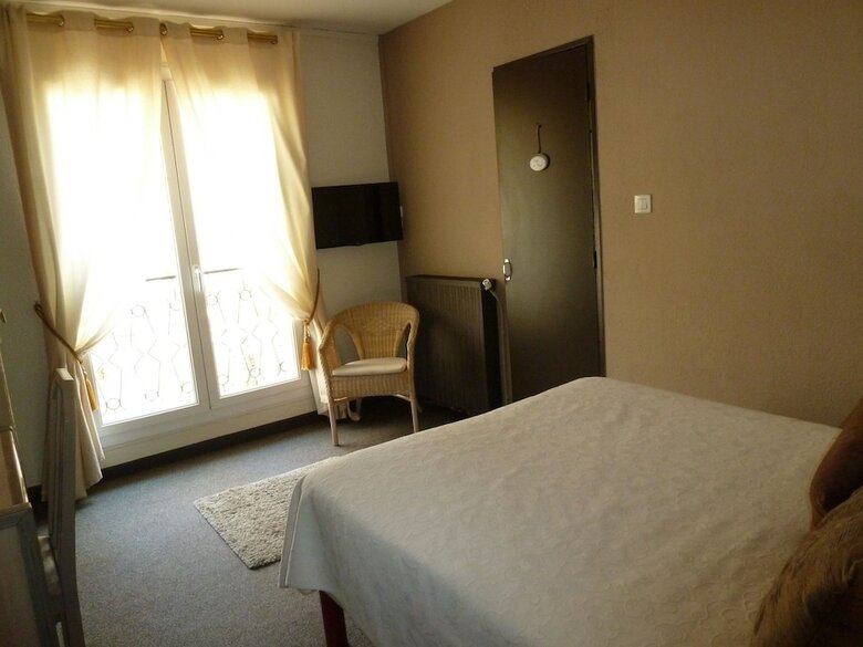 Hotel H�tel Restaurant Le Commerce