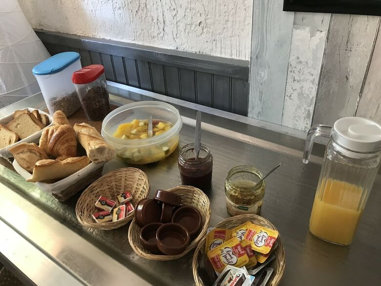 Hotel H�tel Restaurant Le Commerce