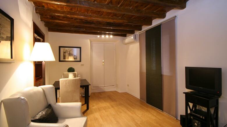 Apartamento Rental In Rome Romantica Studio