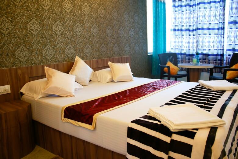 Gkm Grand Hotel