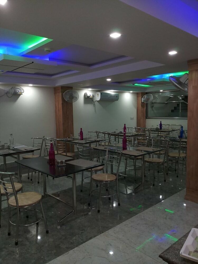 Gkm Grand Hotel