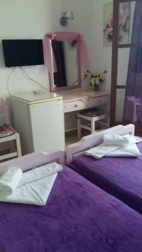 Hotel Christina Pansion- Adults Only