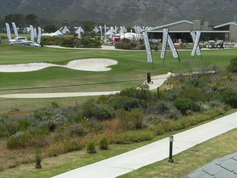 Hotel Mulligans Golf Lodge