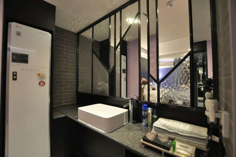 French Code Hotel
