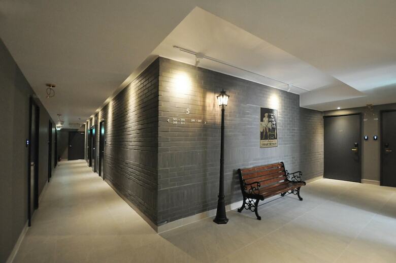French Code Hotel