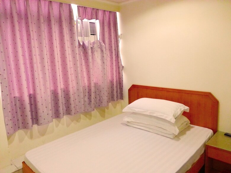 Hotel Le Cong Fraternal Association