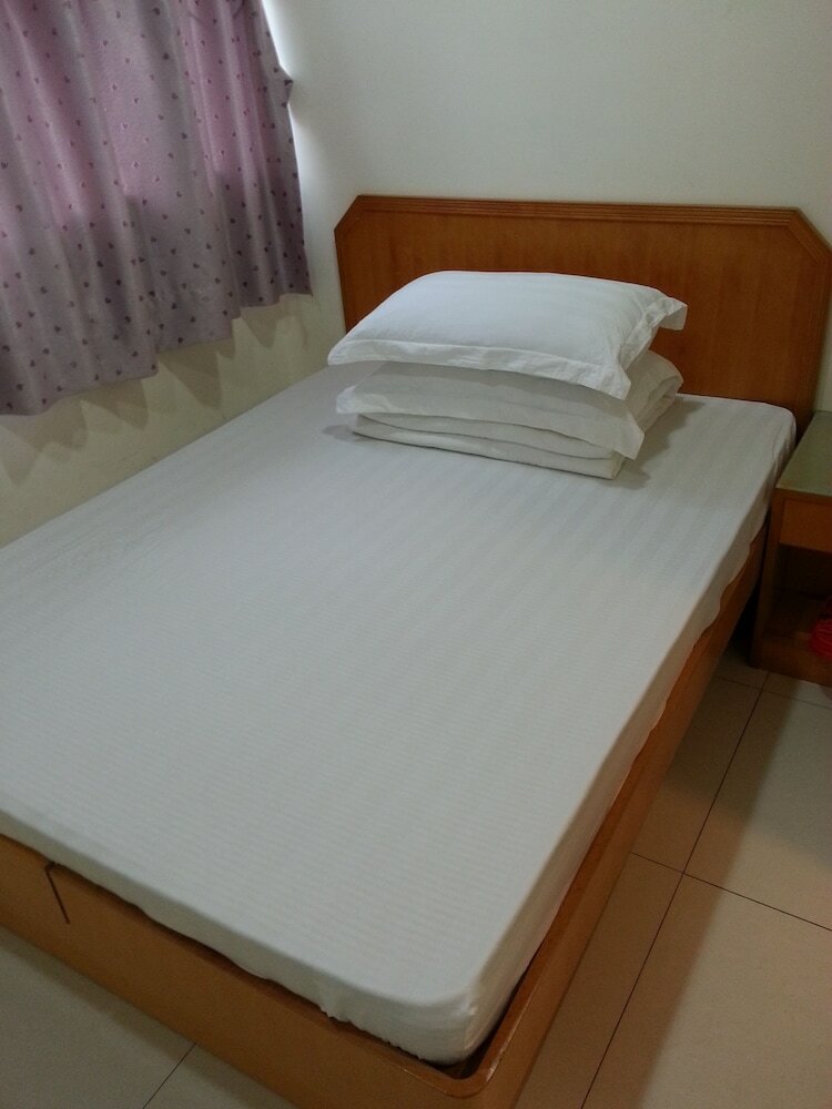 Hotel Le Cong Fraternal Association