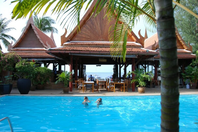 Apartamento White House Beach Resort