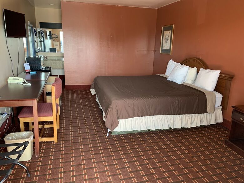 Uptown Greenville Hotel