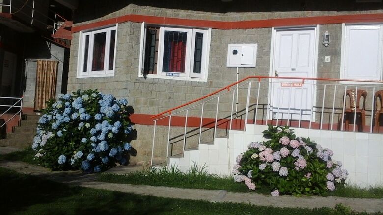 Hotel Dev Cottage
