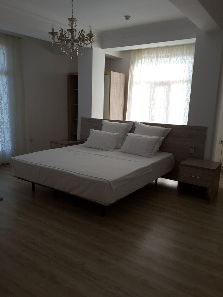 Hotel Nokhcho-star