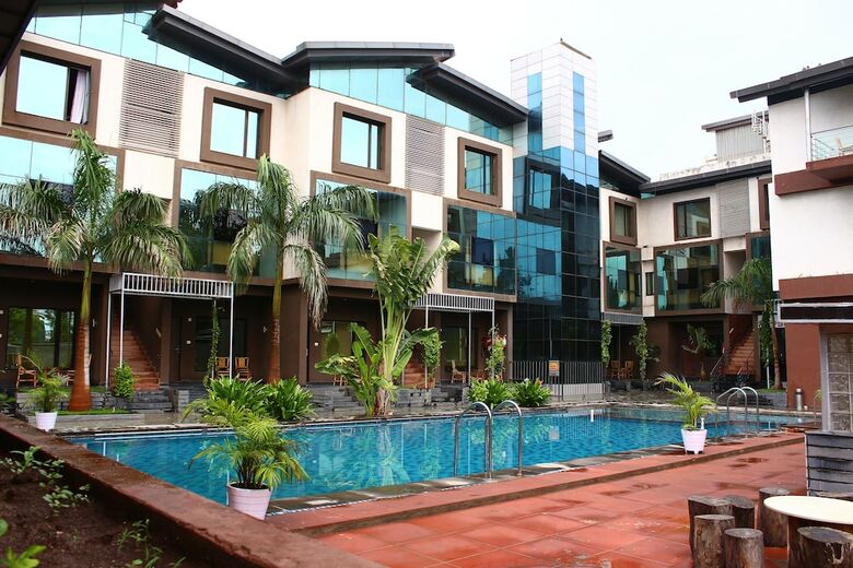 Hotel Krishna Park Resort
