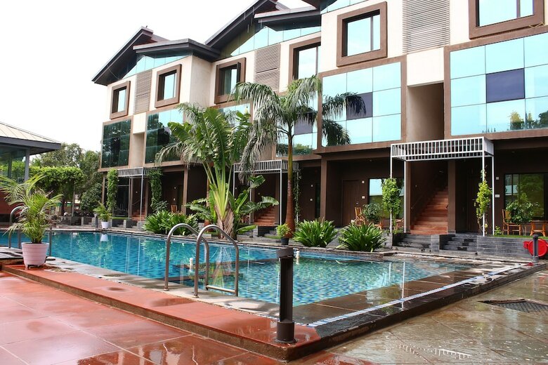 Hotel Krishna Park Resort