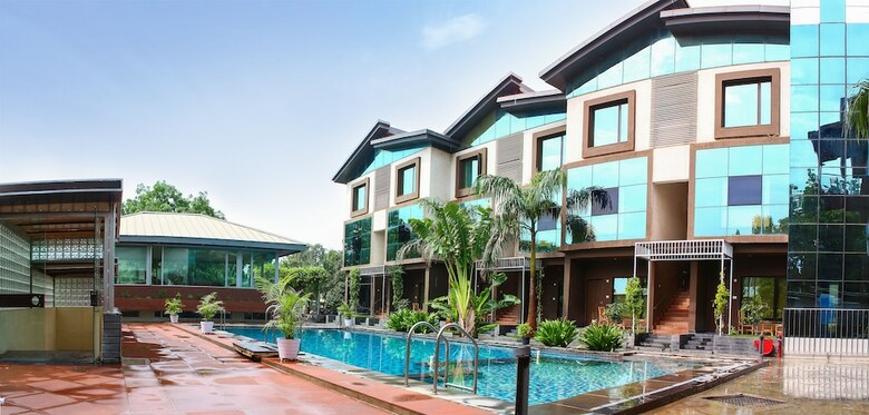 Hotel Krishna Park Resort