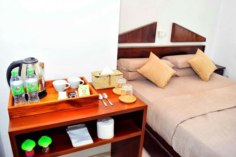 So What Boutique Hotel