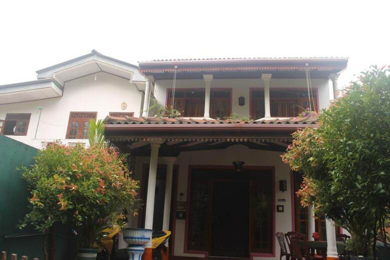 Hotel Shasee Rest -mirissa Sri Lanaka