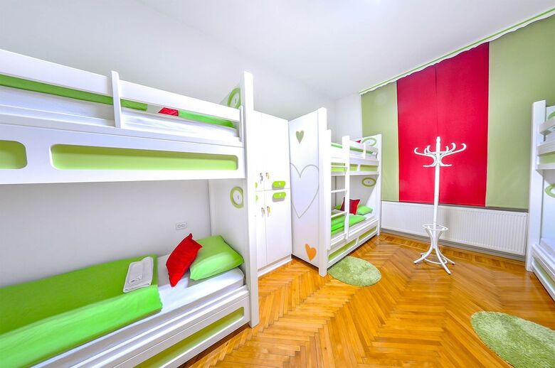 Hostal Hostel For Me
