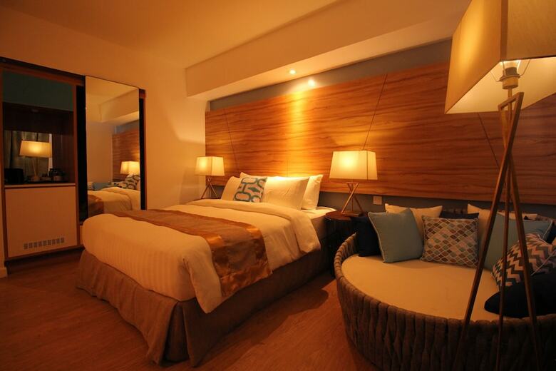 Ferra Hotel And Garden Suites