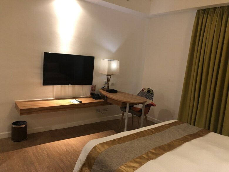 Ferra Hotel And Garden Suites