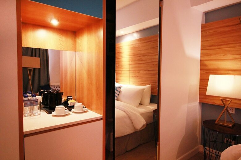 Ferra Hotel And Garden Suites