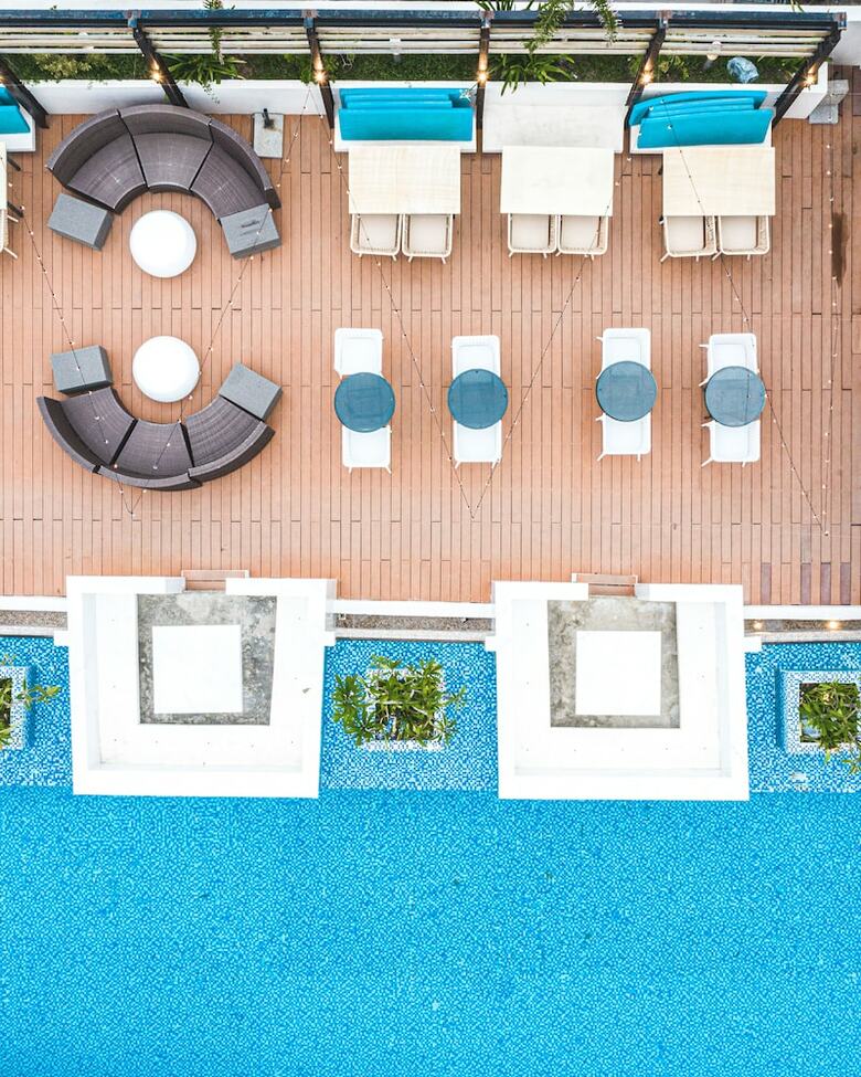 Ferra Hotel And Garden Suites