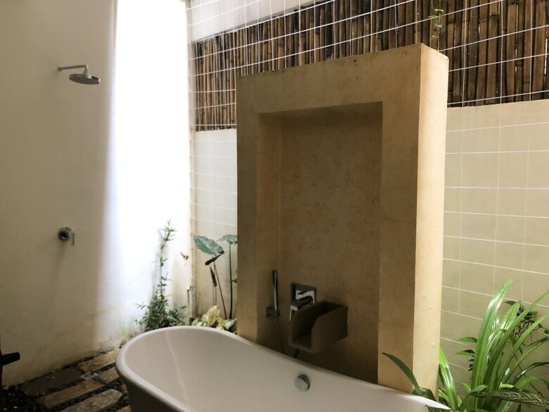 Ferra Hotel And Garden Suites