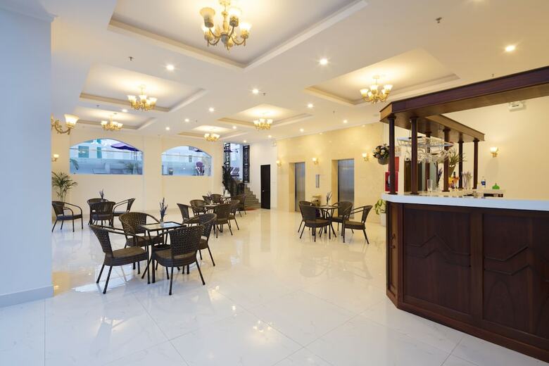 Bonjour Nha Trang Hotel