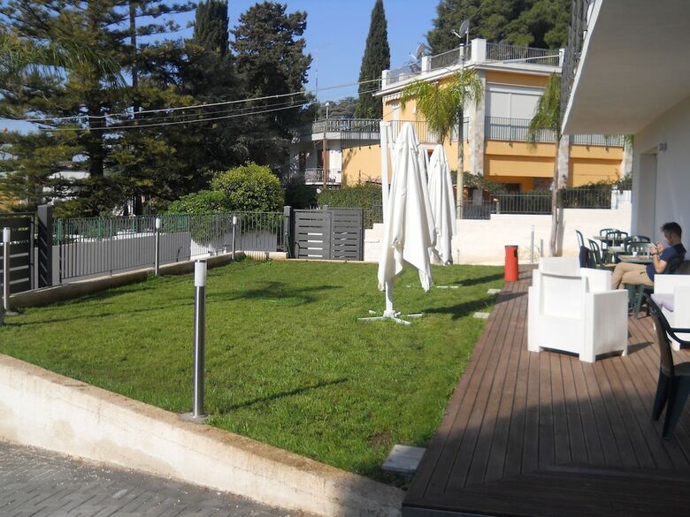 Bed & Breakfast White Beach Beb