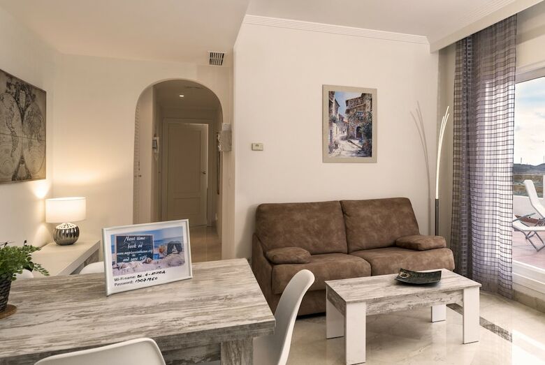 Apartamentos Htl10-calanova