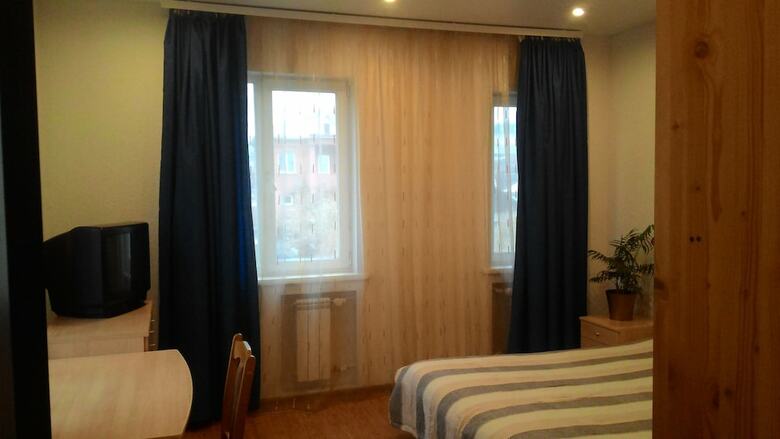 Hotel Holiday On Zarechnaya - Hostel