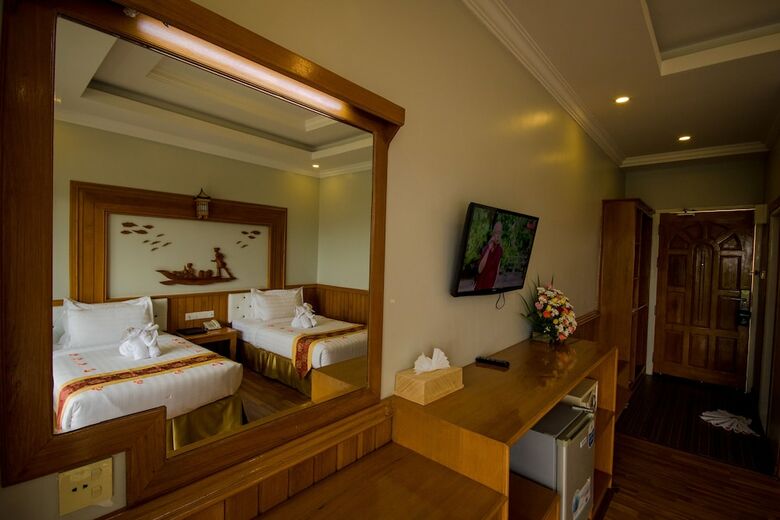 Inle Cherry Queen Hotel